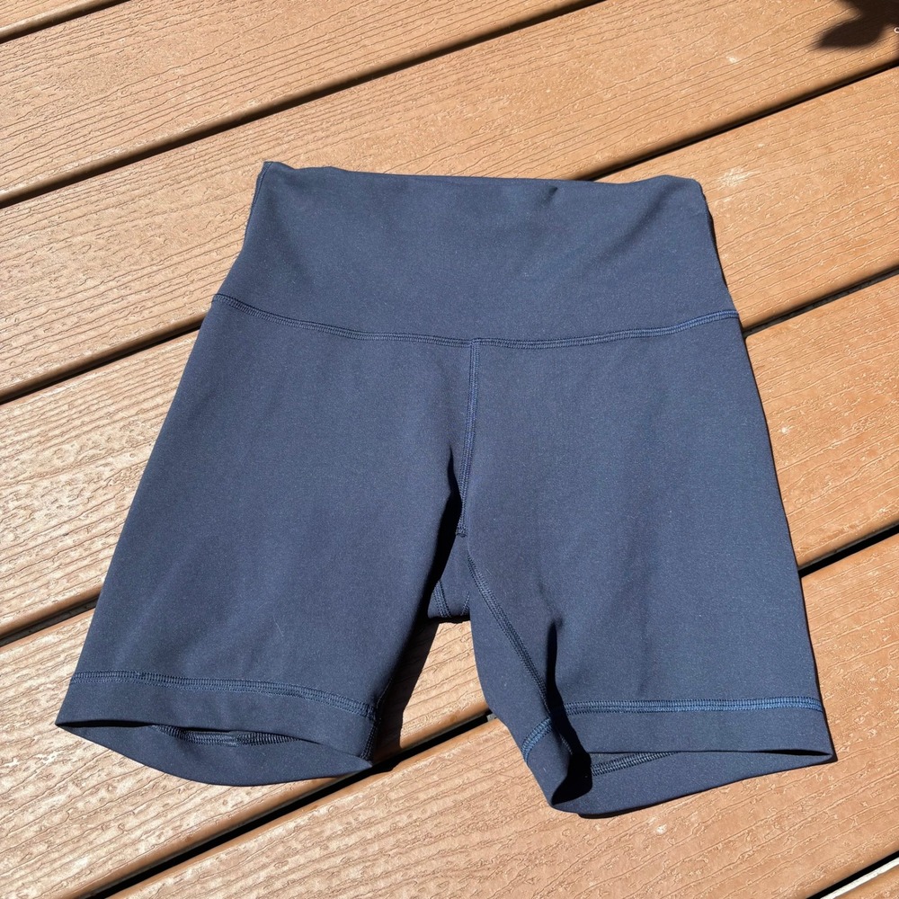 Lululemon Align Biker Shorts Womens 6 Navy Blue Excellent High Rise 6" Inseam